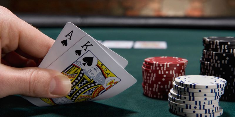 Nên lựa chọn bàn cược thấp để làm quen với poker